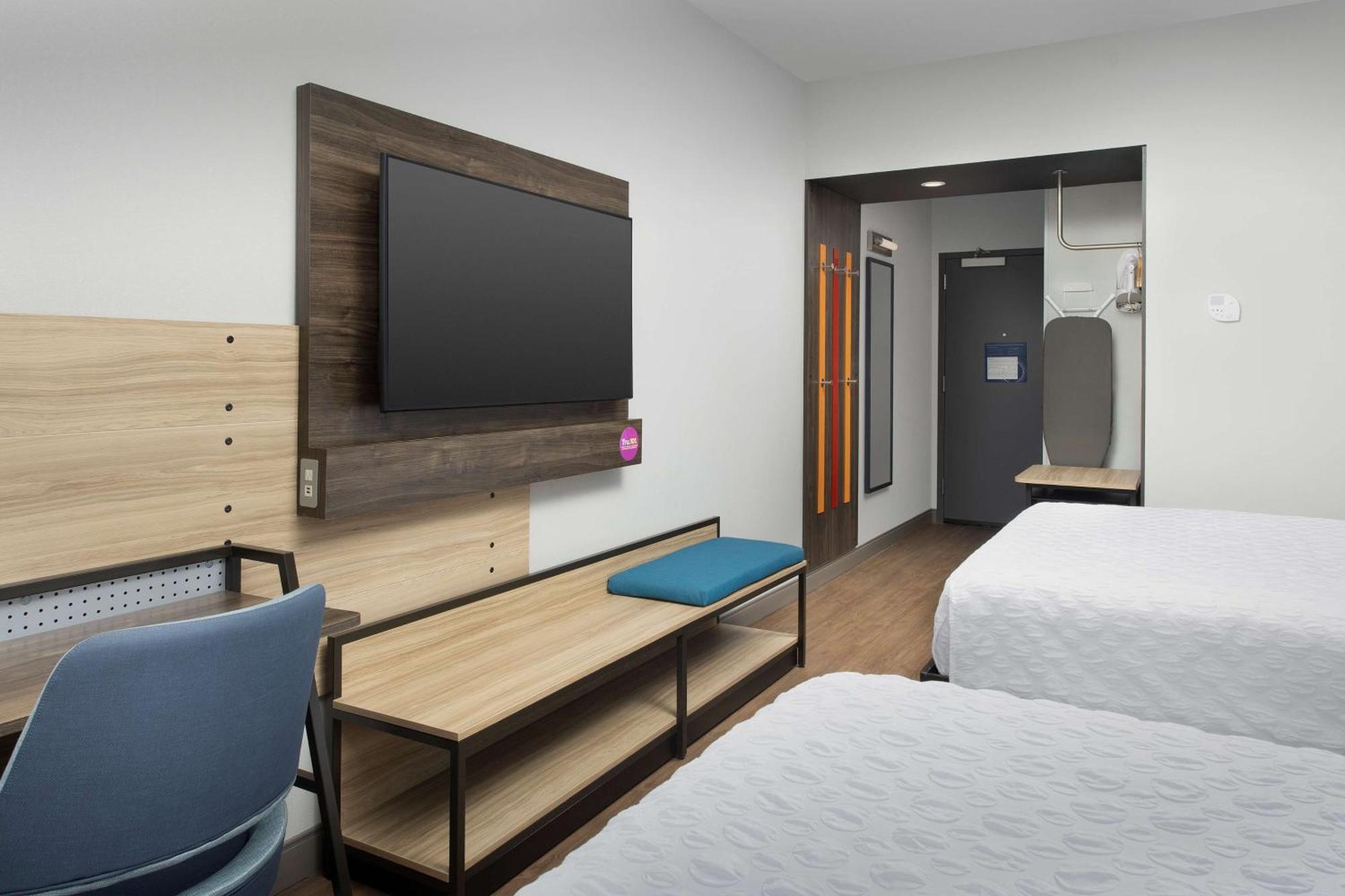 Tru By Hilton Orlando Convention Center Hotel Williamsburg Bagian luar foto