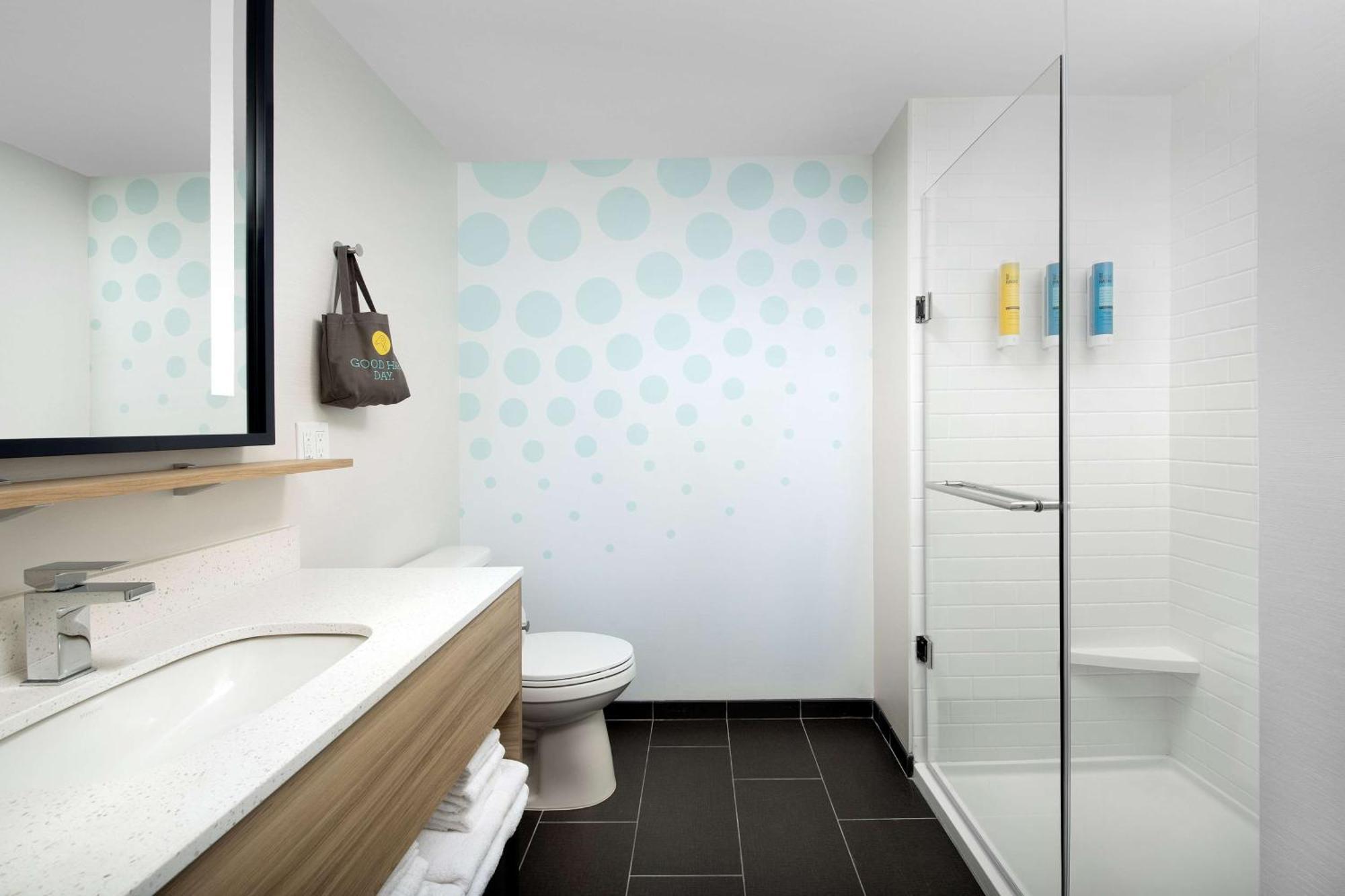 Tru By Hilton Orlando Convention Center Hotel Williamsburg Bagian luar foto