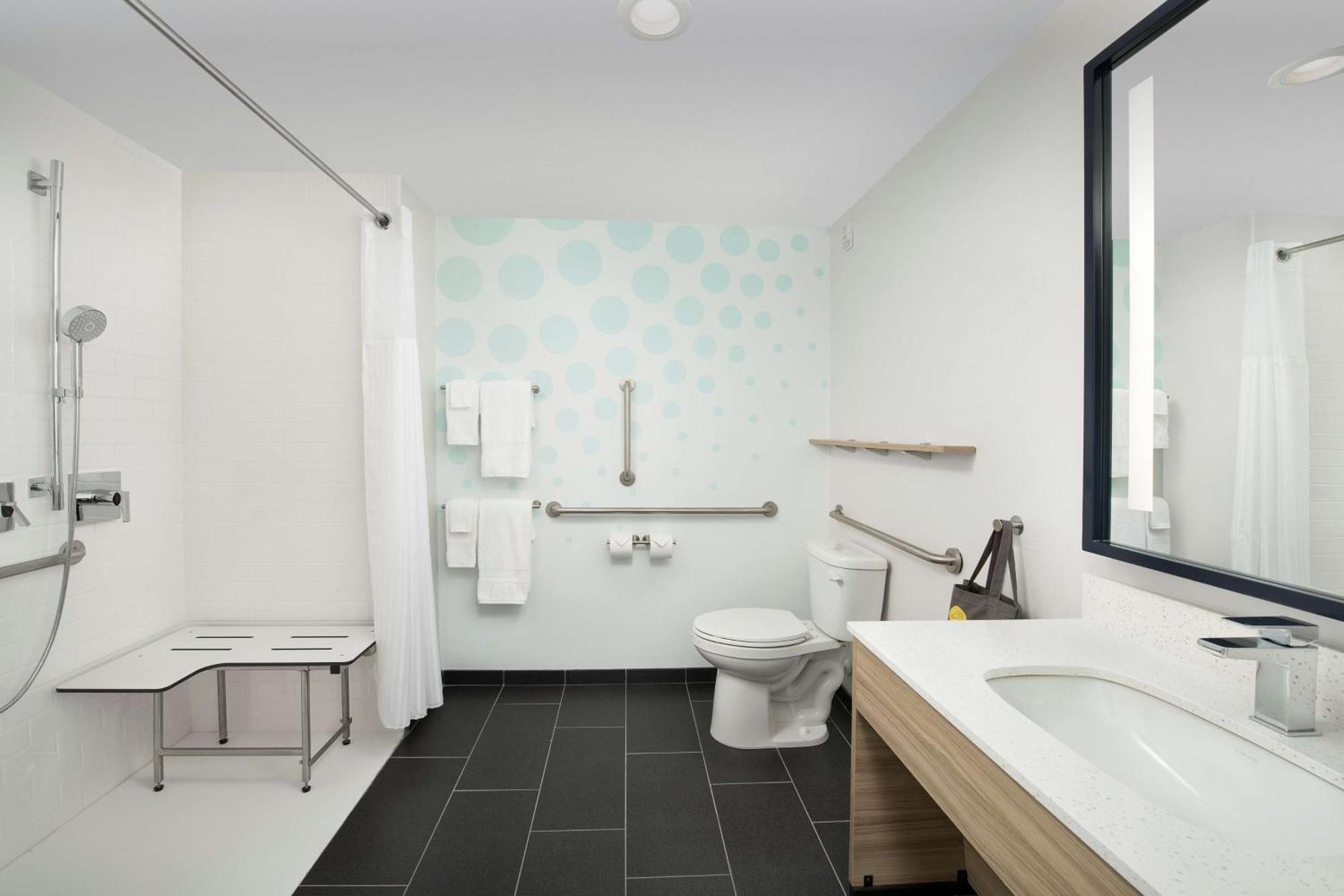 Tru By Hilton Orlando Convention Center Hotel Williamsburg Bagian luar foto